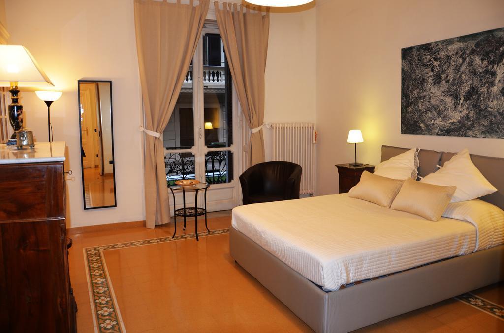 Residenza Santa Lucia Villa Naples Room photo